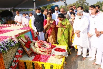 Narasimha Rao's services to nation recalled on death anniversary