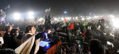 Pak opp intensifies movement, but still may fall short of tilting scales