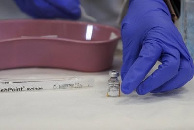 Pakistan to purchase vaccine from China's Sinopharm