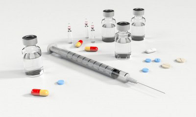 Pfizer makes strong pitch for vaccine as US regulators debate emergency approval