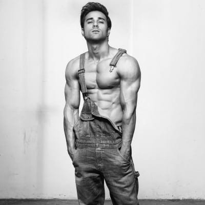 Pulkit Samrat shares 'birthday vibes' in 'birthday suit'