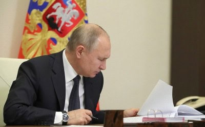 Putin proposes Russia-US cooperation in greetings to Biden