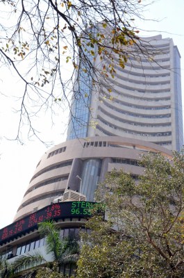 Rotational run-up: Banking, metal stocks top performers, pharma upswing seen