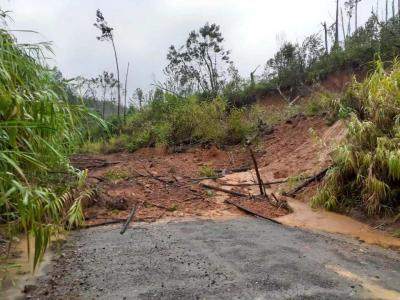 Tropical cyclone destroys over 1,500 homes in Fiji