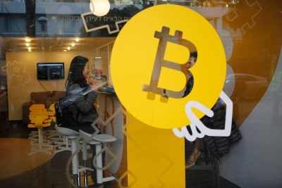 World’s 3rd largest cryptocurrency crashes after lawsuit