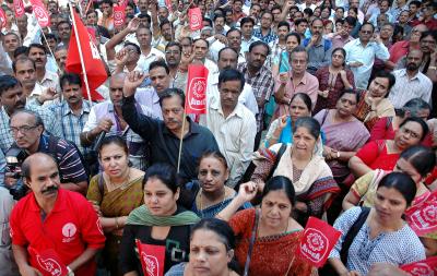 Bankers demand Covid-19 vaccine shot on priority basis