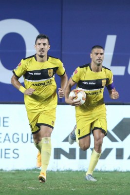 Bengaluru denied win as late goals help Hyderabad snatch 2-2 draw