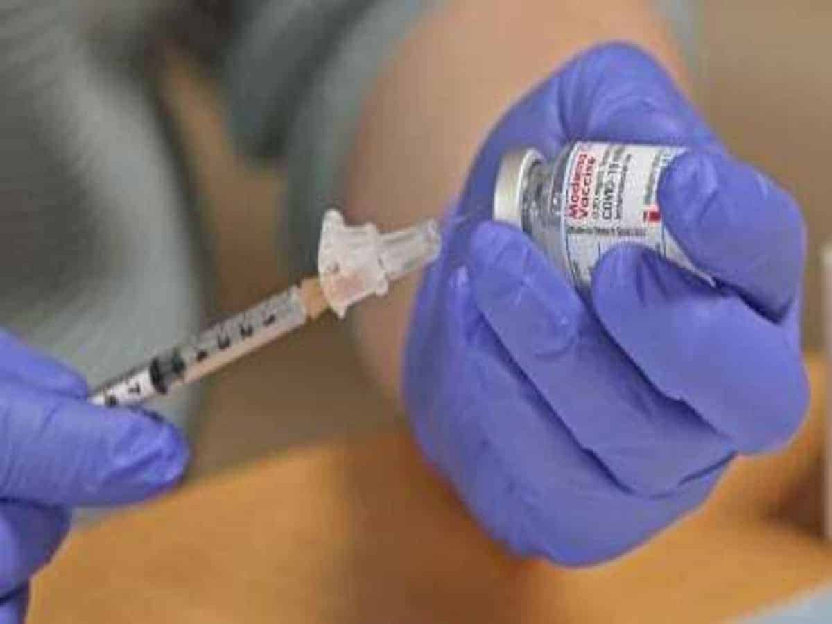 ASHA workers, anganwadi personnel, medical&health employees in Telangana to get COVID vaccine in first phase