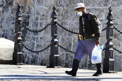 Cuba to quarantine int'l passengers amid surging Covid-19 cases