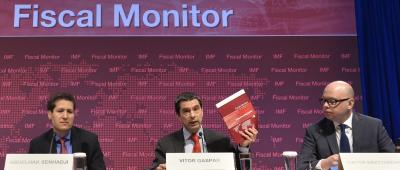 Decisive gov't actions necessary for extensive vaccine rollouts: IMF