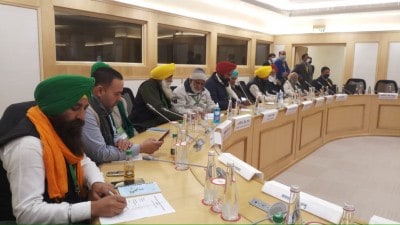 Farmers body rejects govt proposal to suspend farm laws
