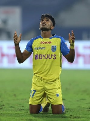 ISL: 10-man FC Goa hold Kerala to 1-1 draw