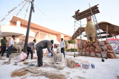 In a first, farmers sell produce at 'Hunar Haat' in UP