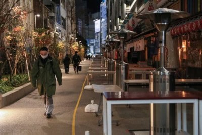 Japan Covid hospitalisations at record high