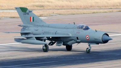 MiG-21 crashes in Rajasthan, pilot ejects safely
