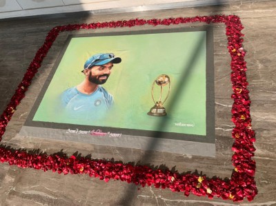 Rahane receives red carpet welcome on reaching Mumbai home