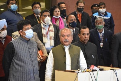 Ready for any alternative to law repeal demand, Tomar to farmers