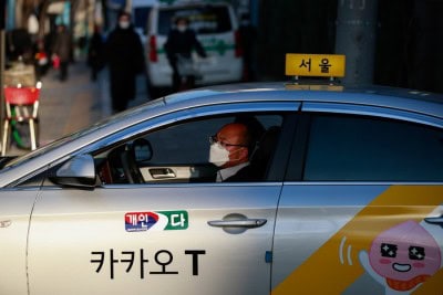 S.Korea reports 451 more Covid-19 cases