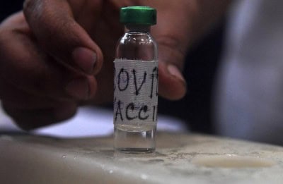 Tibetans in Austria, Switzerland contribute for Covid-19 vaccine