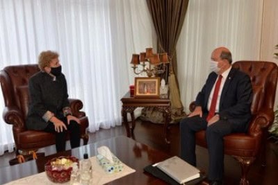 UN envoy meets Cyriot leaders over new peace talks