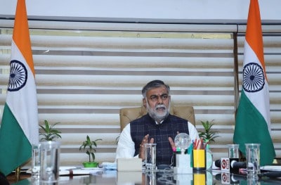 Union Minister Prahlad visits Red Fort to assess 'damage'