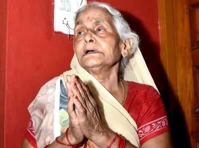 Vikas Dubey's mother apologises to massacre victims
