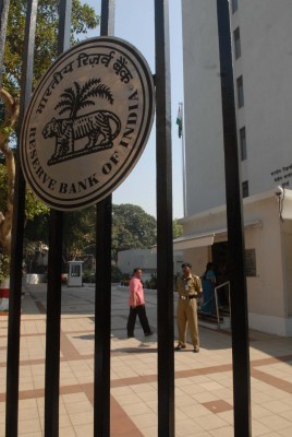ALERT: Inflation seen at 5.2% in Q4 of FY21: RBI