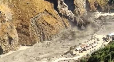 B-Towners share helpline number, express concern for Uttarakhand