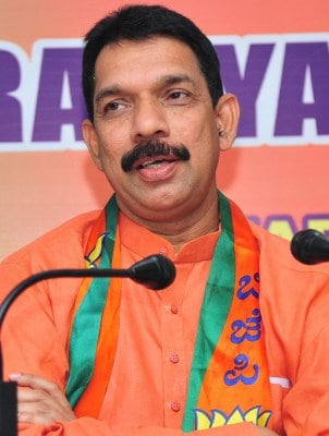 BJP issues show cause notice to its K'taka MLA for statements against CM