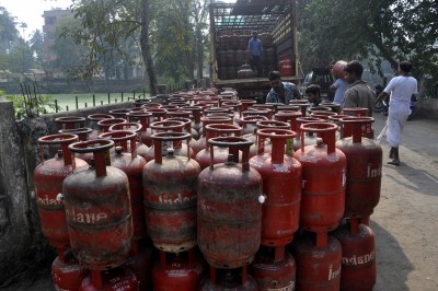 Budget to add 1 cr more households under Ujjwala scheme