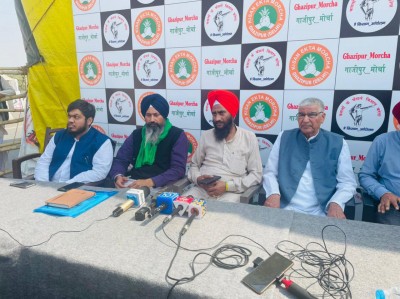Farmers angry over govt notices, closure of roads