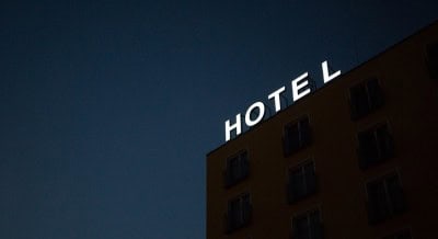 Hotel staff in 5 Thai tourist spots among vax priority group