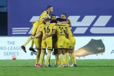Hyderabad's ruthless second-half blitz sends Kerala Blasters packing
