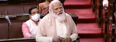 Modi gets emotional during Azad's farewell in RS