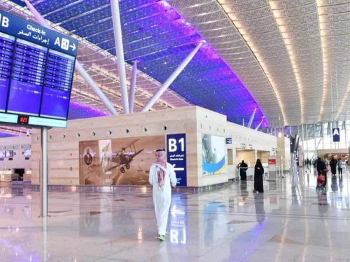 Saudi Arabia eases travel restrictions for Saudis married to non-Saudis