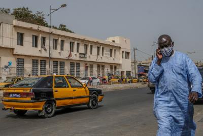 Senegal receives first batch of Chinese Covid-19 vaccine