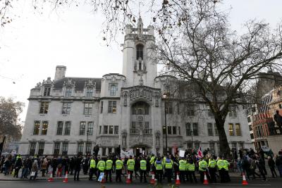 UK court rules 'IS bride' from London can't return home