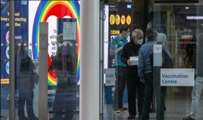 UK records another 18,262 Covid cases; 828 deaths