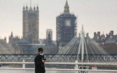 UK records another 21,088 coronavirus cases, 587 deaths