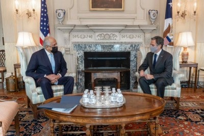 US Secretary of State meets Khalilzad on Afghan peace