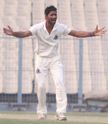 Veteran pacer Ashok Dinda calls it a day citing knee injury