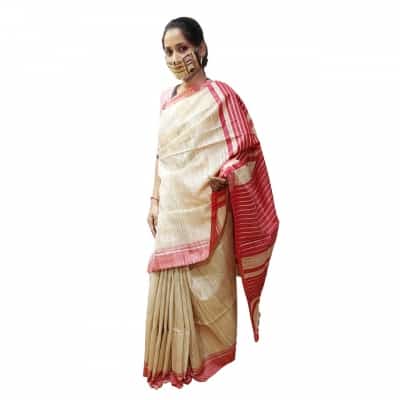 Women front desk executives of Delhi Police to don saris