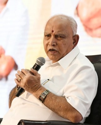 Yatanal counters Yediyurappa, demands reservation for Kurubas, Lingayats