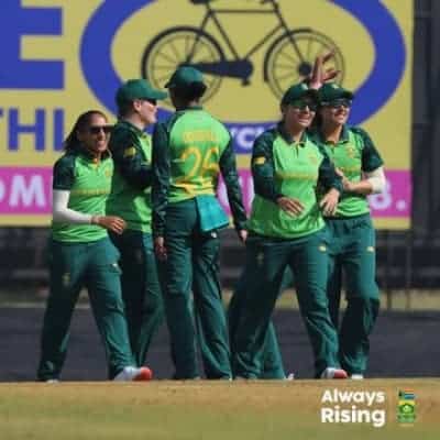 1st ODI: SA cruise to eight-wicket win over India
