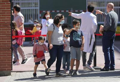 70,000 Covid deaths reported in Spain, over 4 mn vaccine doses administered