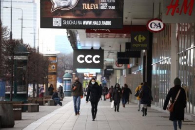 Authorities see tough times ahead as 3rd Covid-19 wave grips Poland