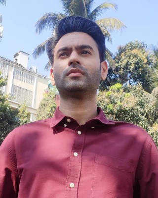 Bhanu Uday Goswami continues to shoot despite getting injured