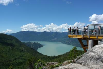 Canada's tourism suffers unprecedented losses