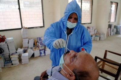 Covid positivity rate in Pak shoots up to 5.36%