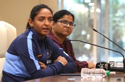 Harmanpreet 5th Indian to play 100 women's ODIs